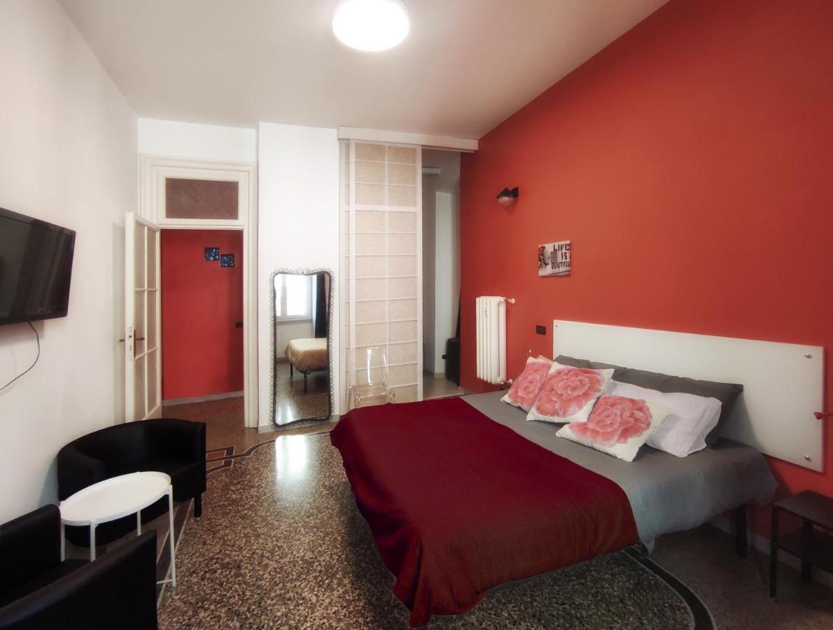 Locazione Turistica San Giovanni, Via Voghera Maison d'hôtes *